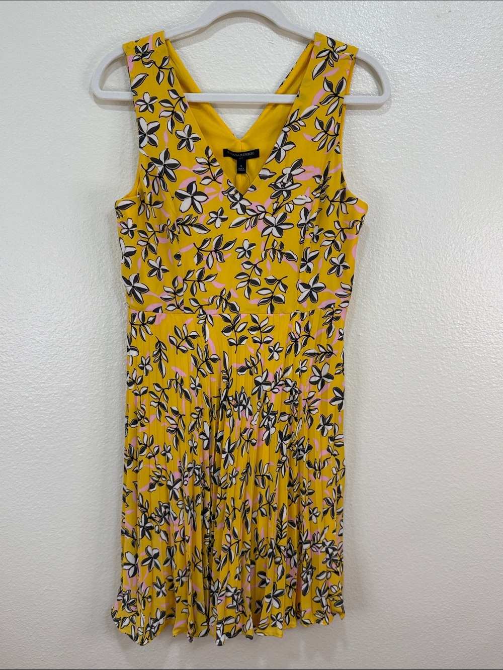 Banana Republic Floral Flowing Mini-Dress Women's Size 6 NWT